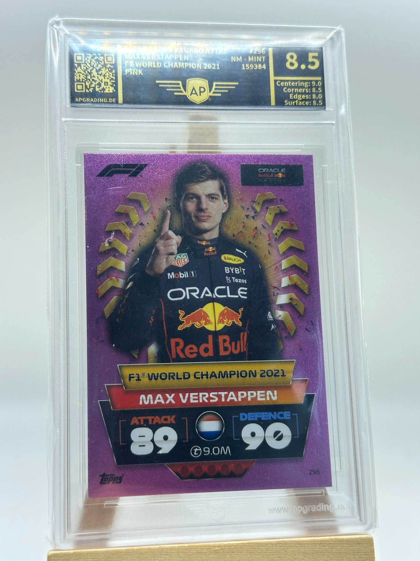 MAX VERSTAPPEN F1 WORLD CHAMPION 2021 PINK AP 8.5 β 2023 TOPPS TURBO ATTAX CARD #296