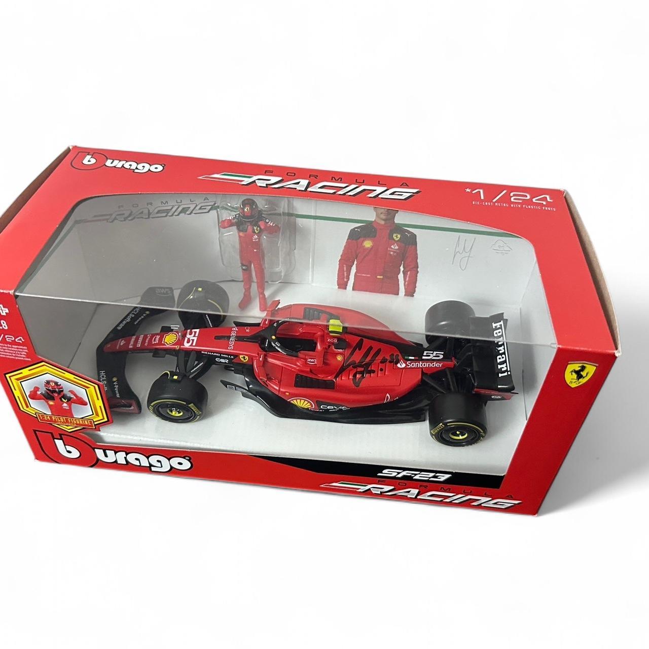 Signed Carlos Sainz Ferrari SF-23 1:24 Model – Bburago